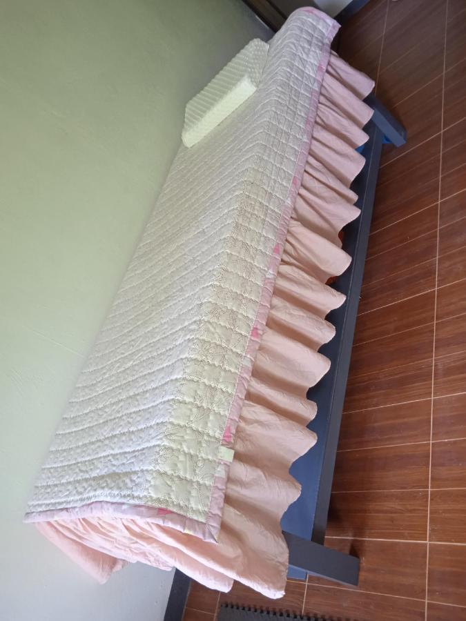 Sarah'S Garden Bnb & Spa Bed & Breakfast Clarin  ภายนอก รูปภาพ
