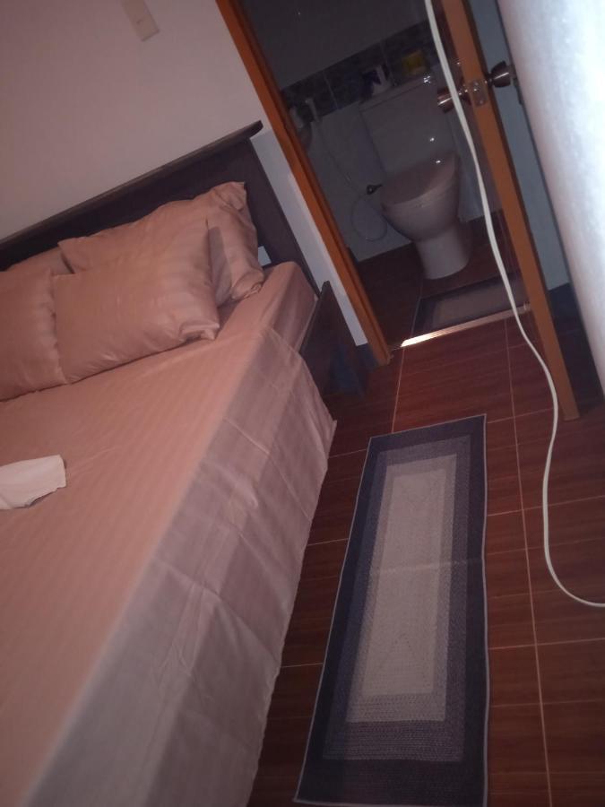 Sarah'S Garden Bnb & Spa Bed & Breakfast Clarin  ภายนอก รูปภาพ