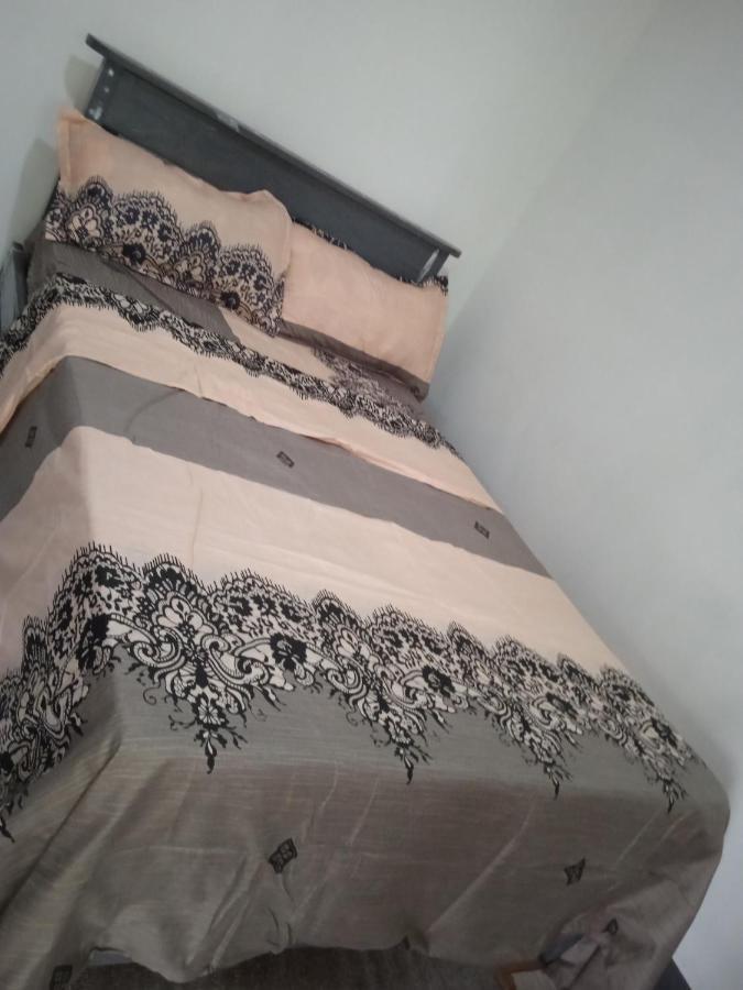 Sarah'S Garden Bnb & Spa Bed & Breakfast Clarin  ภายนอก รูปภาพ
