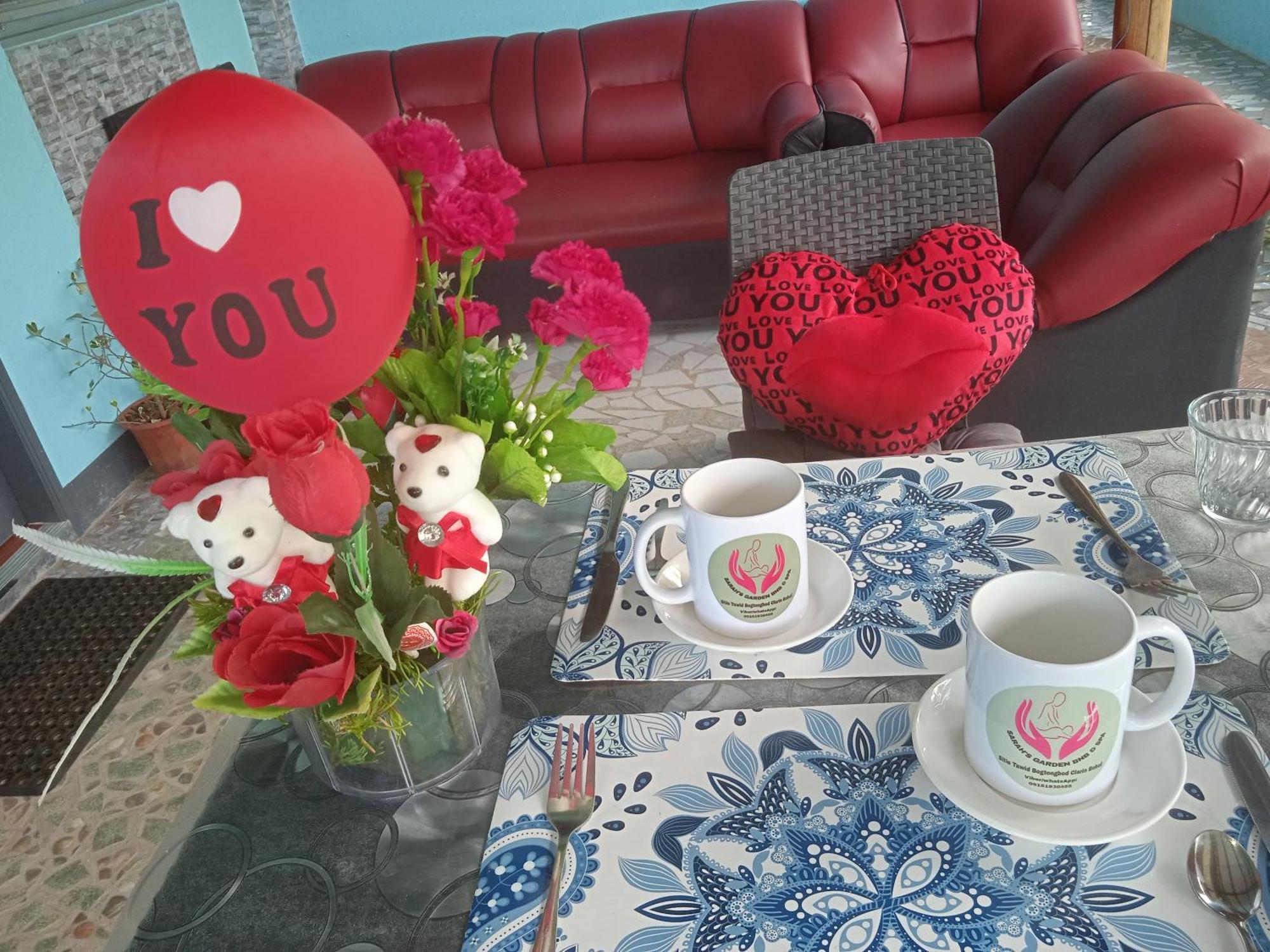 Sarah'S Garden Bnb & Spa Bed & Breakfast Clarin  ภายนอก รูปภาพ