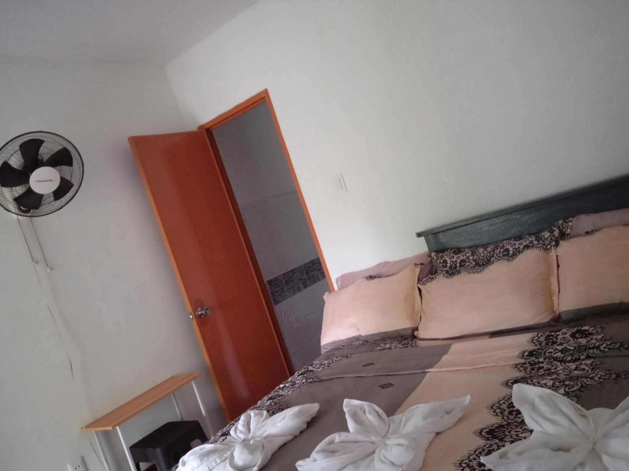Sarah'S Garden Bnb & Spa Bed & Breakfast Clarin  ภายนอก รูปภาพ