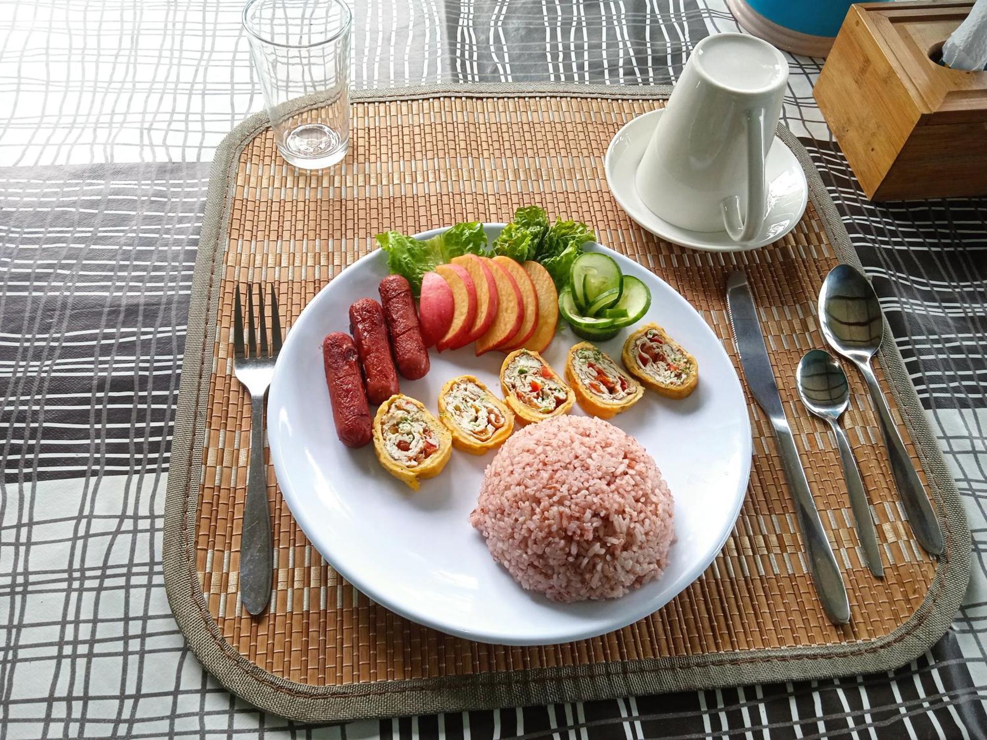 Sarah'S Garden Bnb & Spa Bed & Breakfast Clarin  ภายนอก รูปภาพ