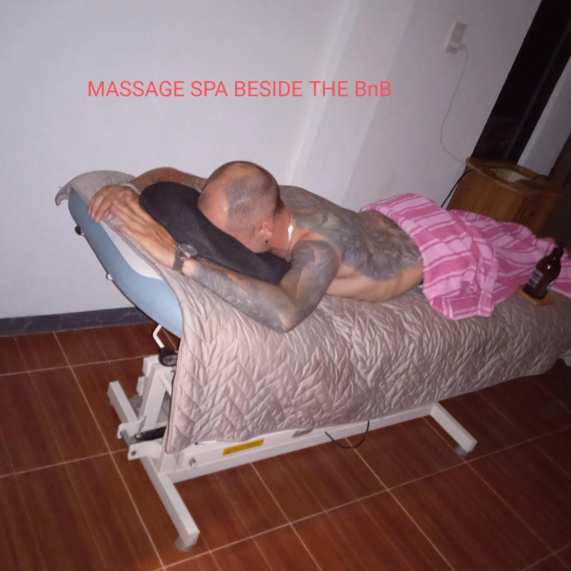 Sarah'S Garden Bnb & Spa Bed & Breakfast Clarin  ภายนอก รูปภาพ