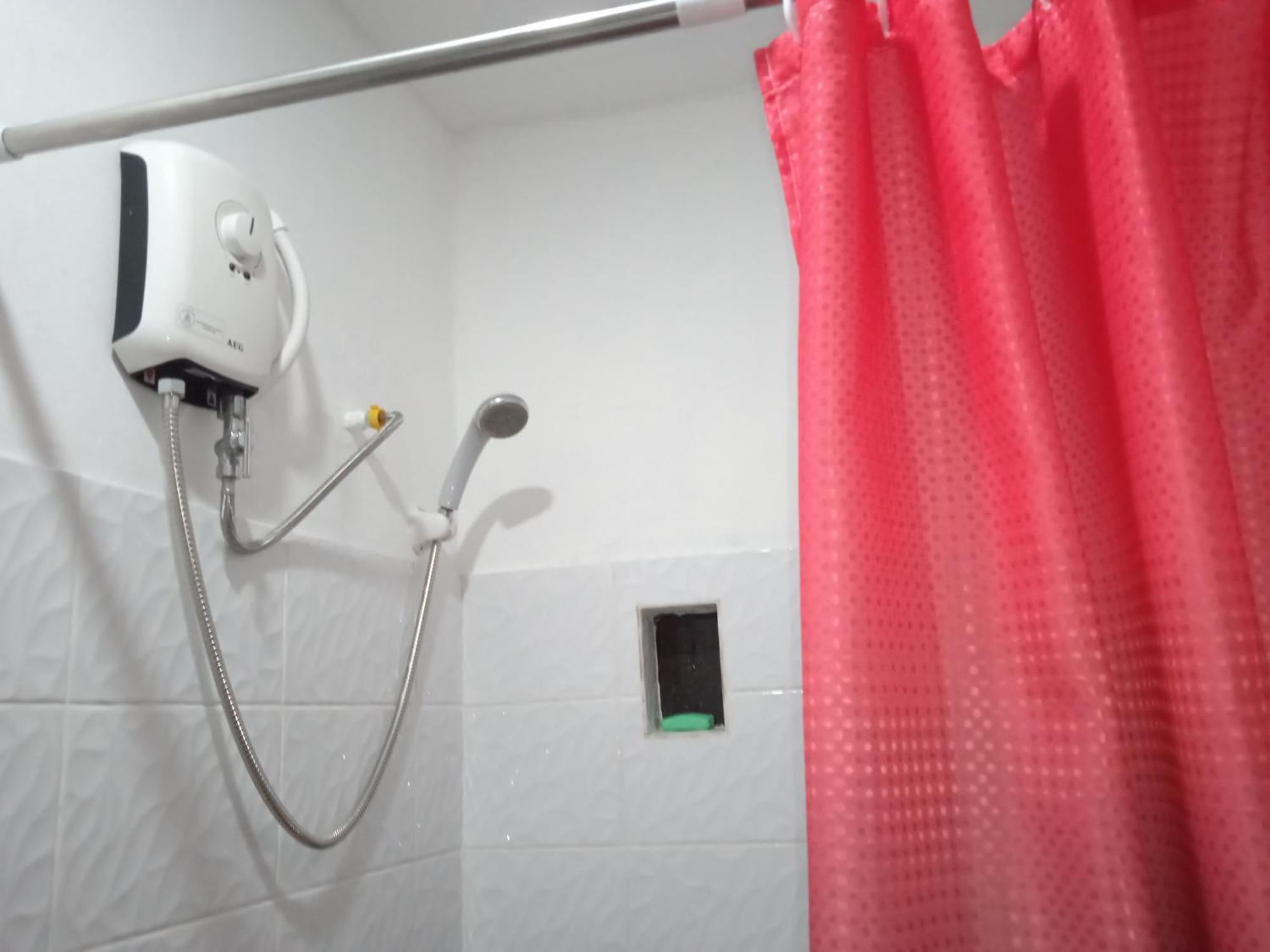 Sarah'S Garden Bnb & Spa Bed & Breakfast Clarin  ภายนอก รูปภาพ