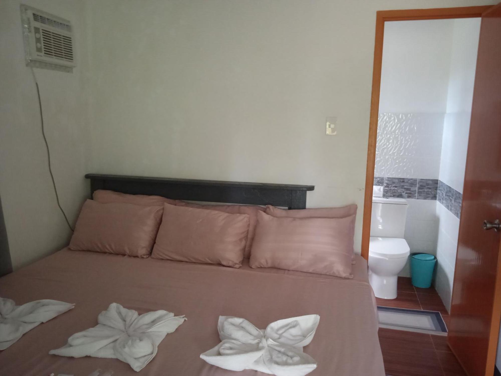 Sarah'S Garden Bnb & Spa Bed & Breakfast Clarin  ห้อง รูปภาพ