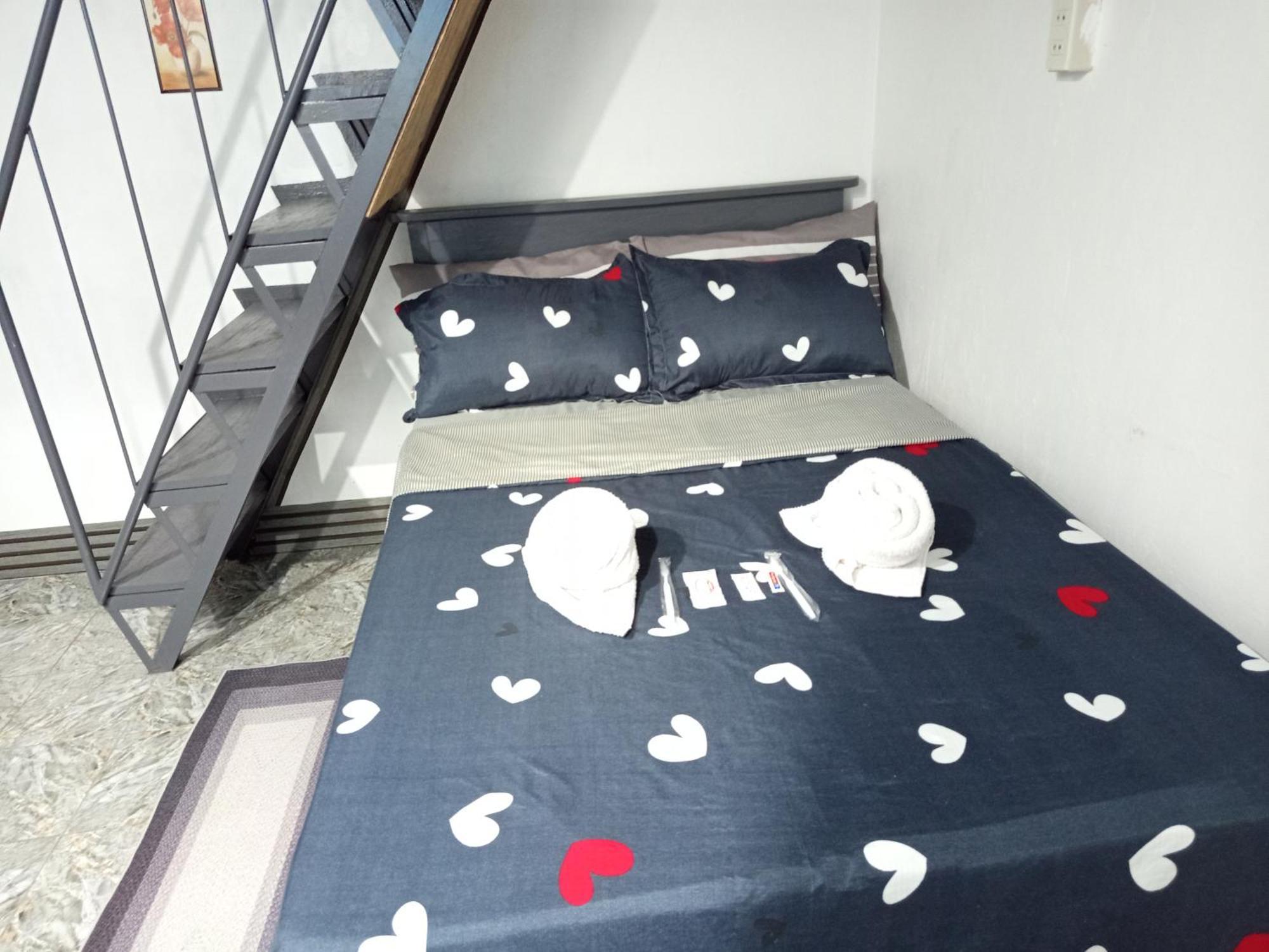 Sarah'S Garden Bnb & Spa Bed & Breakfast Clarin  ภายนอก รูปภาพ