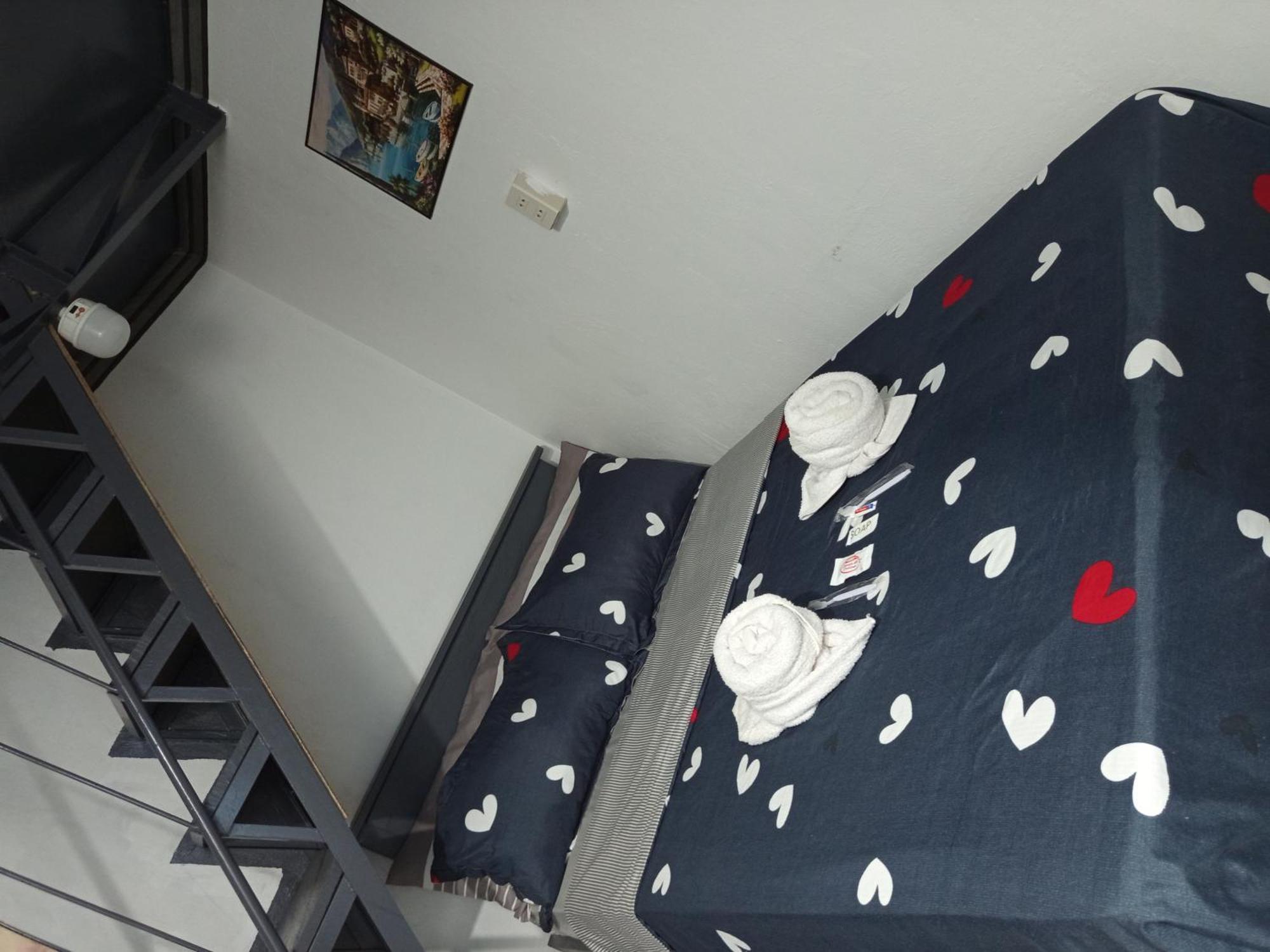 Sarah'S Garden Bnb & Spa Bed & Breakfast Clarin  ภายนอก รูปภาพ